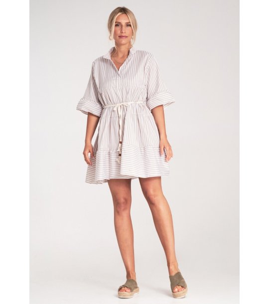 Памучна рокля в бежово с 3/4 ръкави снимка