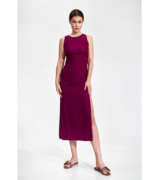 Рокля в циклама с цепка Wella снимка