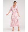 Дамска рокля с принт в розово Andrina-2 снимка