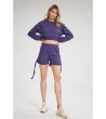 Къса памучна дамска блуза в лилаво Minalla-2 снимка