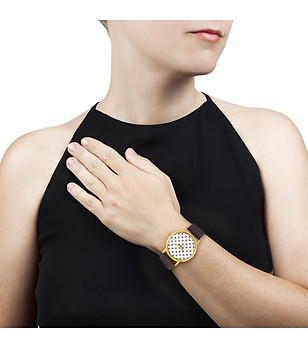 Дамски часовник в кафяво и златисто на точки снимка