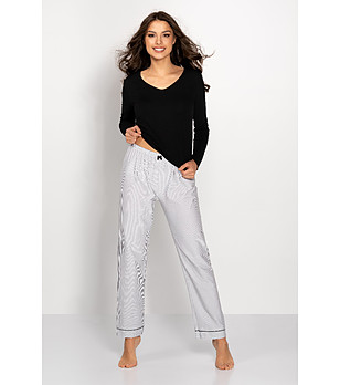 Дамска пижама в черно и сиво Simple Beauty снимка