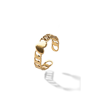 Златист дамски пръстен със сърца снимка