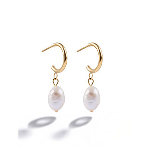 Позлатени дамски обеци с перли снимка