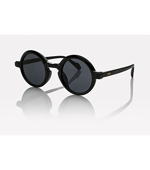 Черни кръгли слънчеви очила снимка