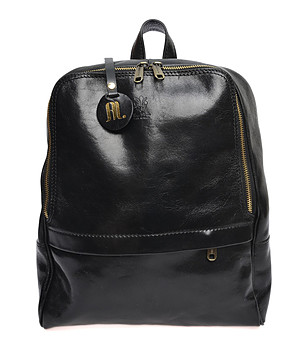 Кожена дамска раница в черно Crevia снимка