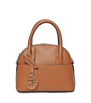 Малка дамска кожена чанта в цвят коняк Jillian снимка