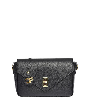 Черна дамска кожена чанта с капак в цвят коняк Esta снимка