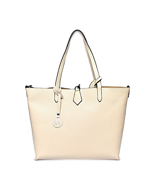 Светлобежова трапецовидна дамска кожена чанта  снимка