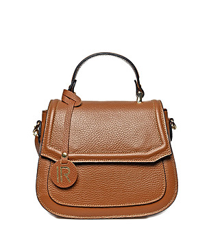 Дамска кожена чанта в цвят коняк с твърди стени снимка