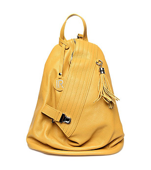 Кожена дамска раница в цвят горчица Milona снимка