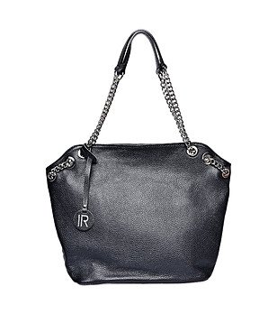 Кожена дамска чанта в черно с верижка снимка