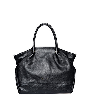 Черна дамска чанта от естествена кожа снимка