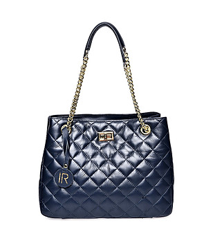 Дамска кожена синя чанта с декоративни шевове снимка