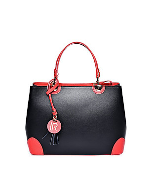 Кожена дамска чанта в червено и черно снимка