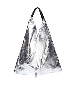 Сребриста мека дамска чанта от естествена кожа снимка