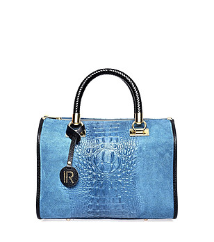 Синя кожена дамска чанта с кроко релеф снимка