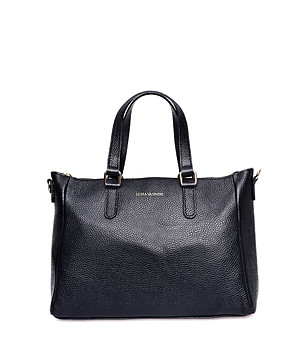 Черна дамска чанта от естествена кожа снимка