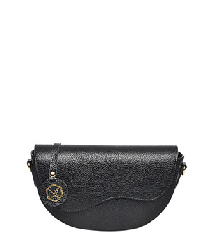 Дамска черна кожена чанта през рамо снимка