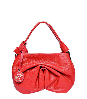 Кожена червена малка чанта снимка