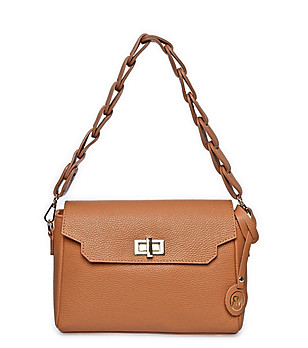 Дамска чанта от естествена кожа в цвят коняк Bretta снимка