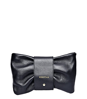 Черна дамска кожена чанта снимка