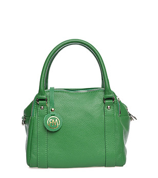 Дамска кожена зелена чанта снимка