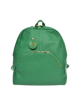 Зелена дамска раница от естествена кожа снимка