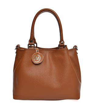 Дамска кожена чанта в цвят коняк снимка