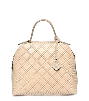 Кожена дамска чанта на ромбове Xita в нюанс на цвят крем снимка