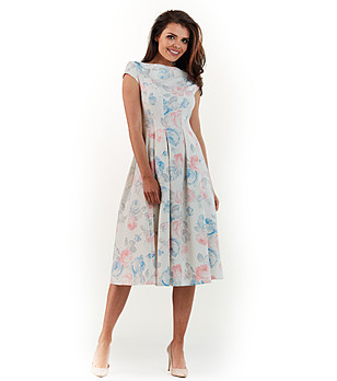 Рокля с флорален принт в синьо и розово снимка