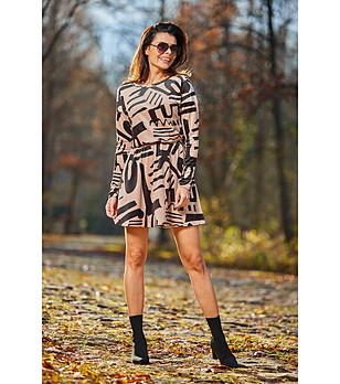 Рокля в бежово и черно с принт Adolfina снимка