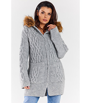 Сива дамска плетена жилетка с качулка с пух Neri снимка