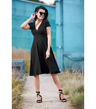 Бежова памучна лятна рокля снимка