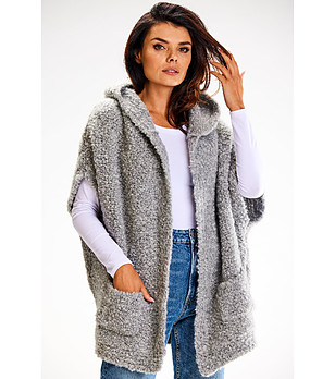 Сива пухкава дамска жилетка с качулка снимка