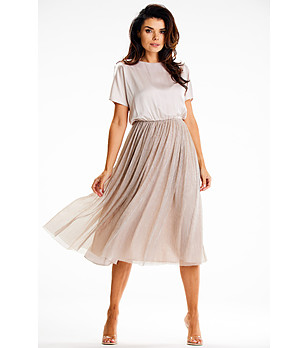 Бежова рокля с тюл Deina снимка