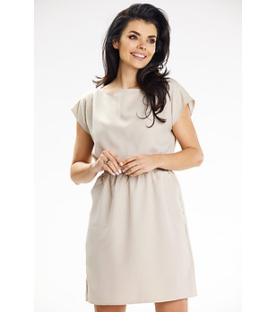 Рокля в бежово Giorgiana снимка