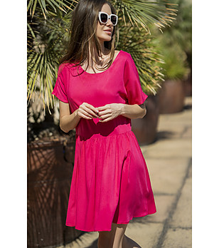 Рокля в циклама Deniz снимка