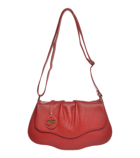Дамска червена кожена чанта снимка
