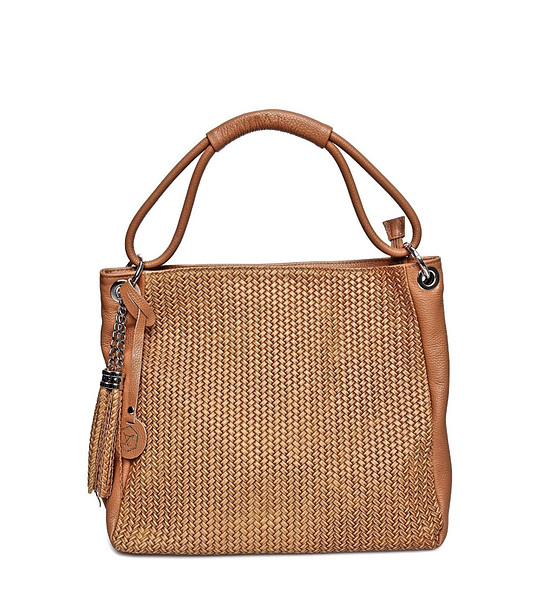 Чанта от естествена кожа в цвят коняк снимка