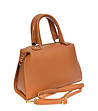 Дамска кожена чанта в цвят коняк-2 снимка