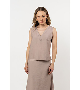 Бежов топ Eve снимка