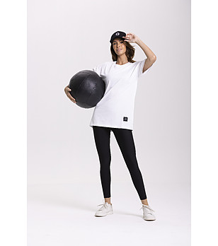 Дамска бяла овърсайз тениска снимка