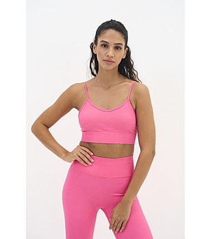 Розово спортно бюстие снимка