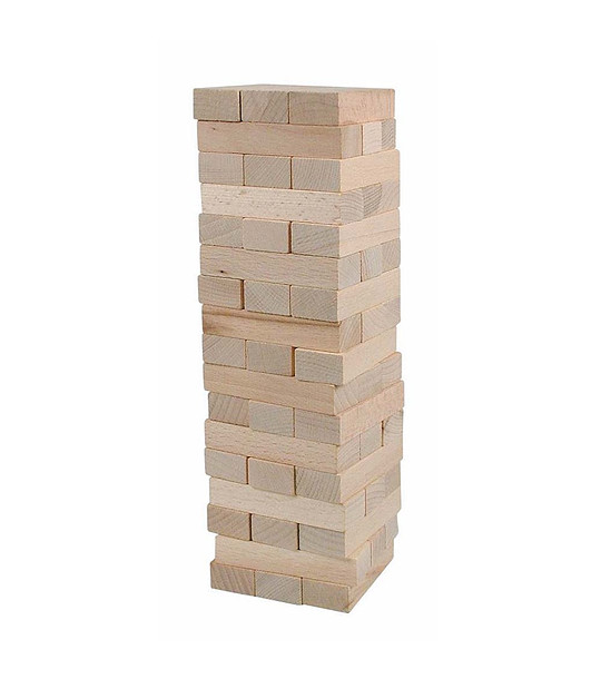 Балансна кула Дженга - натурална снимка