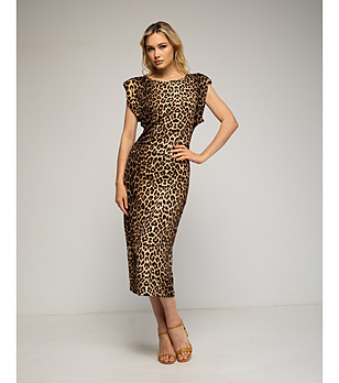 Кафява рокля с леопардов принт снимка