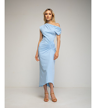 Асиметрична светлосиня памучна рокля снимка