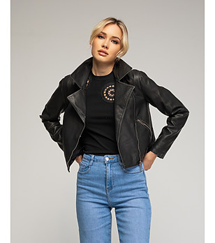 Късо черно дамско яке снимка