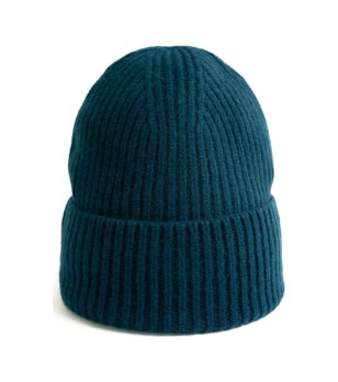 Зимна шапка в тъмносиньо снимка