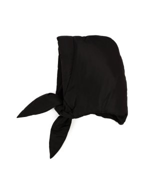 Унисекс черна зимна шапка тип качулка с връзки снимка